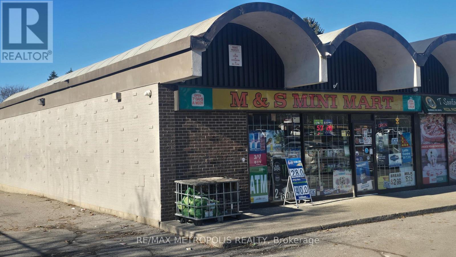 10 - 261 Michael Boulevard, Whitby, Ontario L1N 5B2 - Photo 2 - E12558996