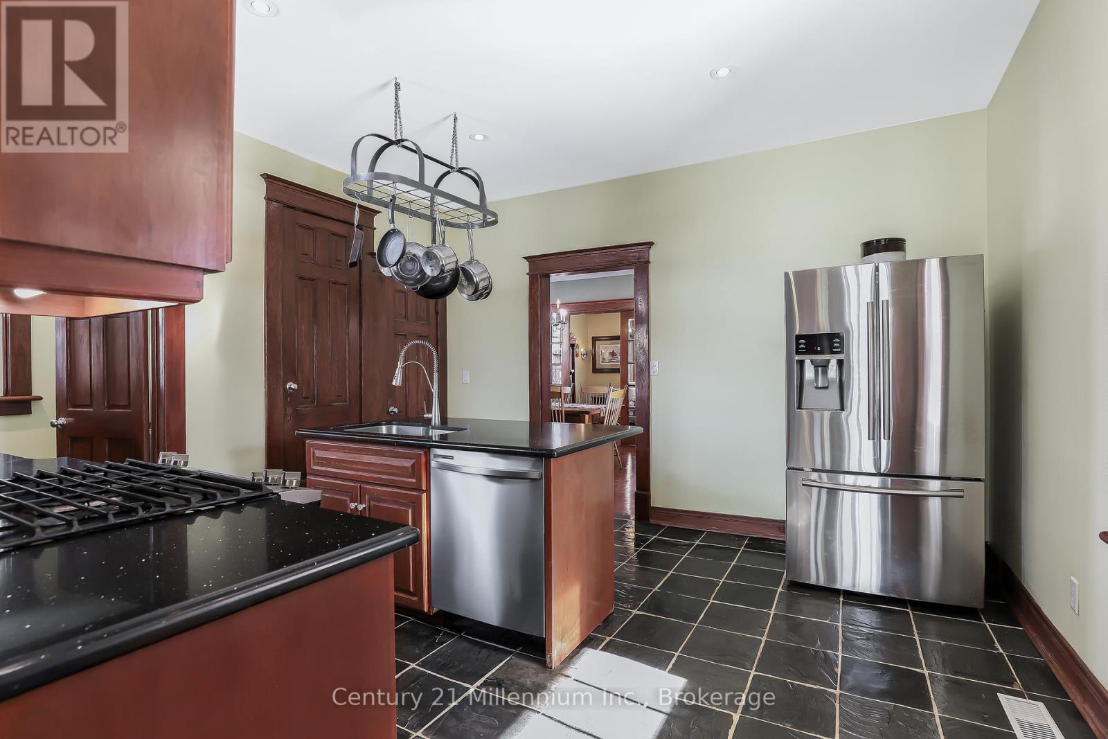 296 Garafraxa St Street, Chatsworth, Ontario  N0H 1G0 - Photo 10 - X12559098