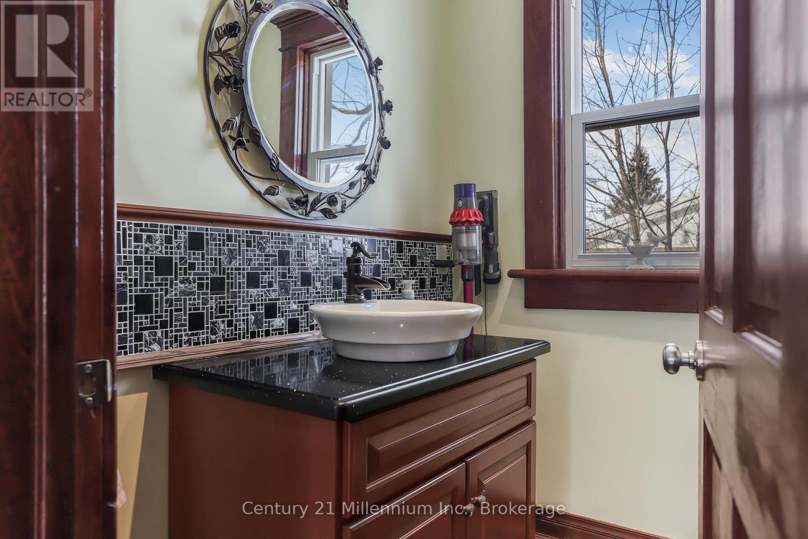 296 Garafraxa St Street, Chatsworth, Ontario  N0H 1G0 - Photo 13 - X12559098