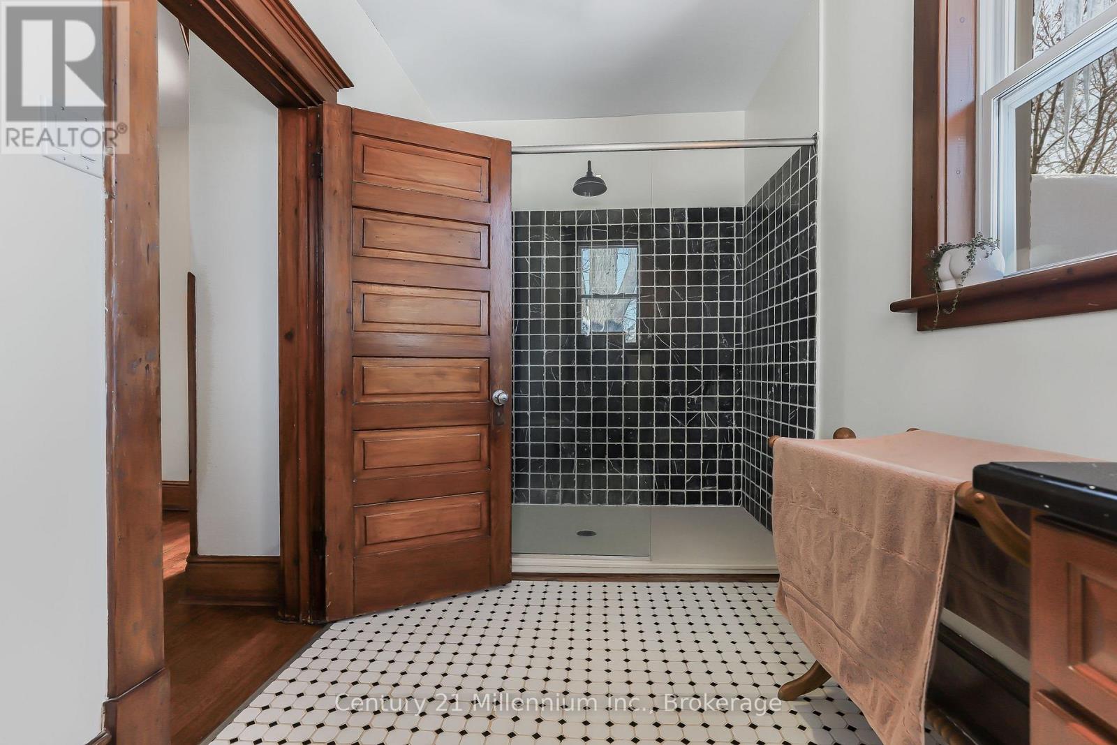 296 Garafraxa St Street, Chatsworth, Ontario  N0H 1G0 - Photo 24 - X12559098