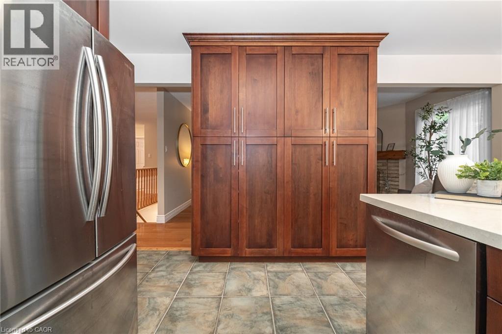 1423 Ravensmoor Crescent, Mississauga, Ontario  L5M 3L1 - Photo 15 - 40772308