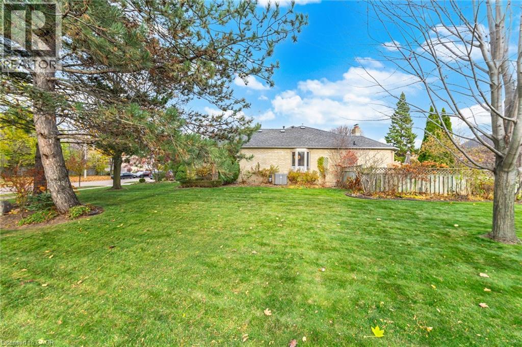 1423 Ravensmoor Crescent, Mississauga, Ontario  L5M 3L1 - Photo 3 - 40772308