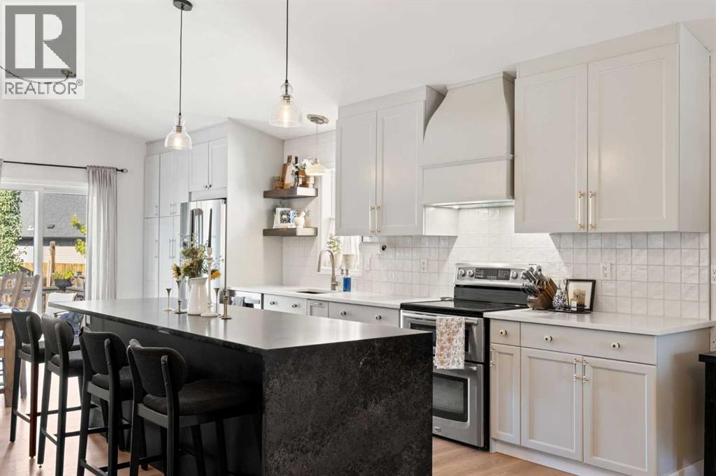 110 West Lakeview Crescent, Chestermere, Alberta  T1X 1P0 - Photo 14 - A2250440