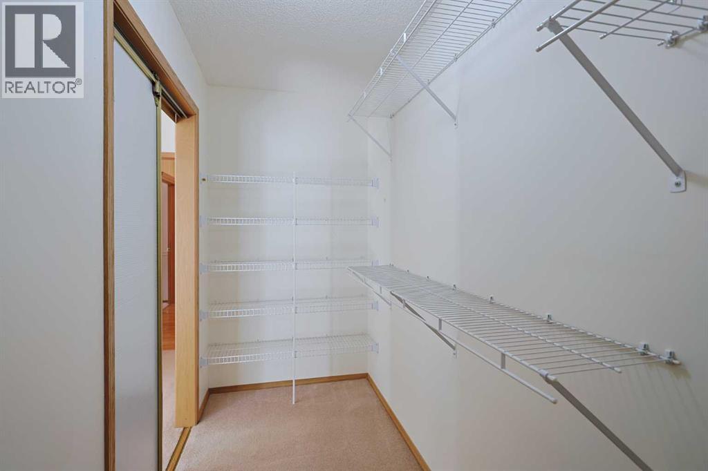 15 Hampshire Close Nw, Calgary, Alberta  T3A 4X9 - Photo 16 - A2252395