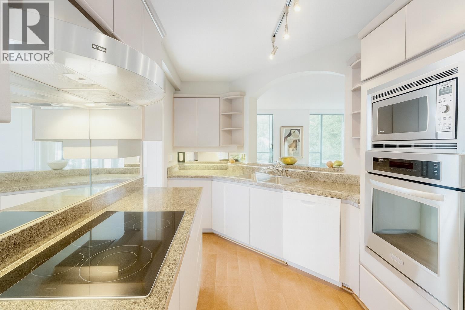 4d 338 Taylor Way, West Vancouver, British Columbia  V7T 2Y1 - Photo 7 - R3068610