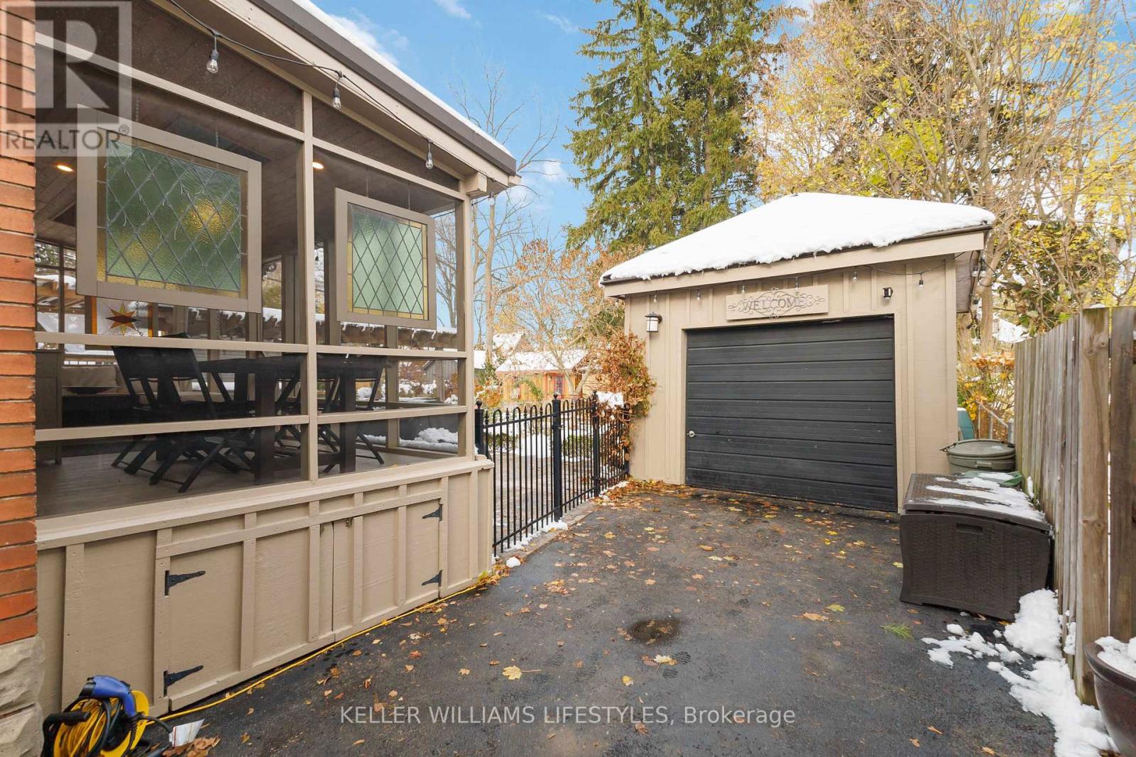 210 Windsor Avenue, London South, Ontario  N6C 2A4 - Photo 39 - X12559026