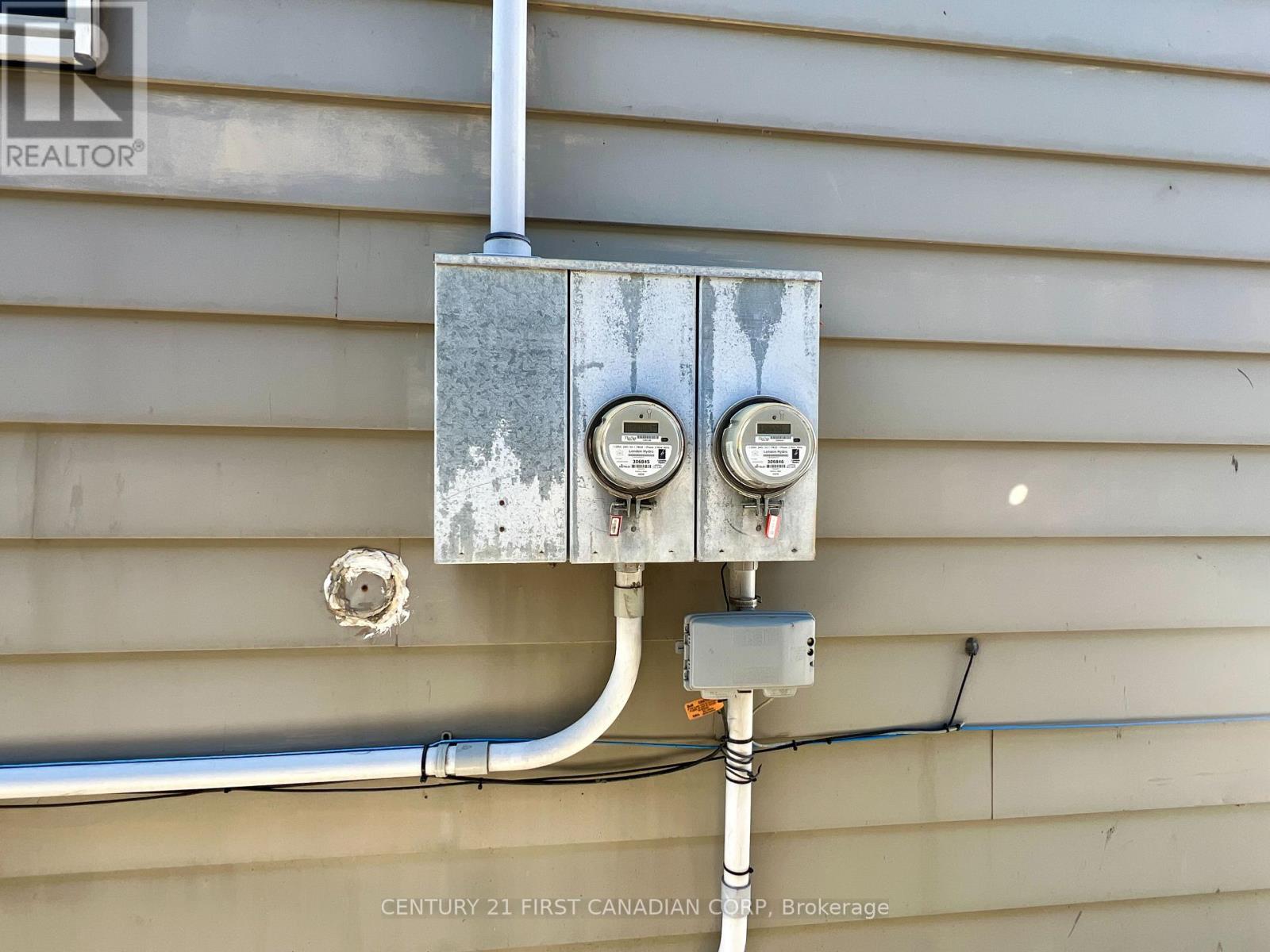 353 Oxford Street E, London East, Ontario  N6A 1V6 - Photo 3 - X12559082