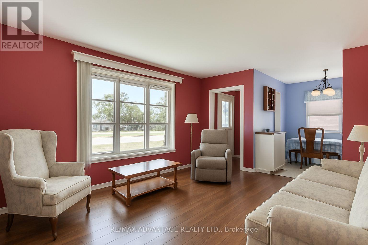 237 Rainbow Avenue, London East, Ontario  N5W 4V9 - Photo 4 - X12559084