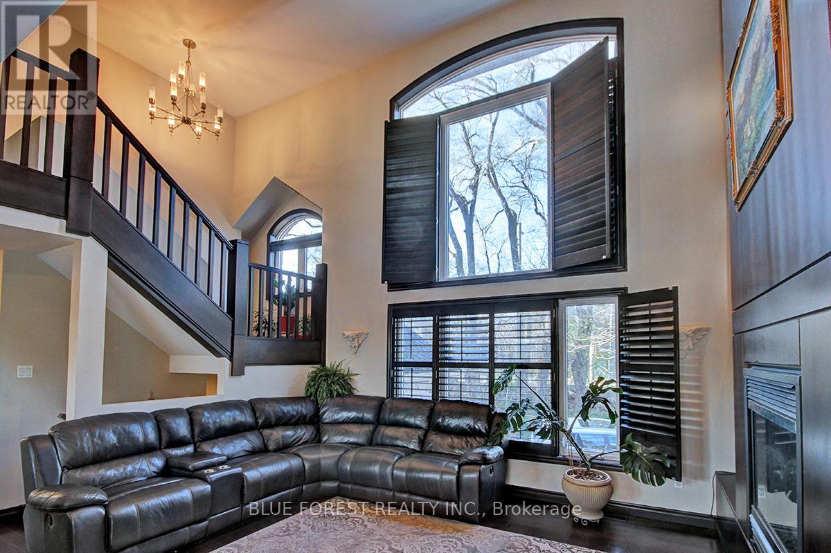 754 Riverside Drive, London North, Ontario  N6H 2S4 - Photo 7 - X12559122