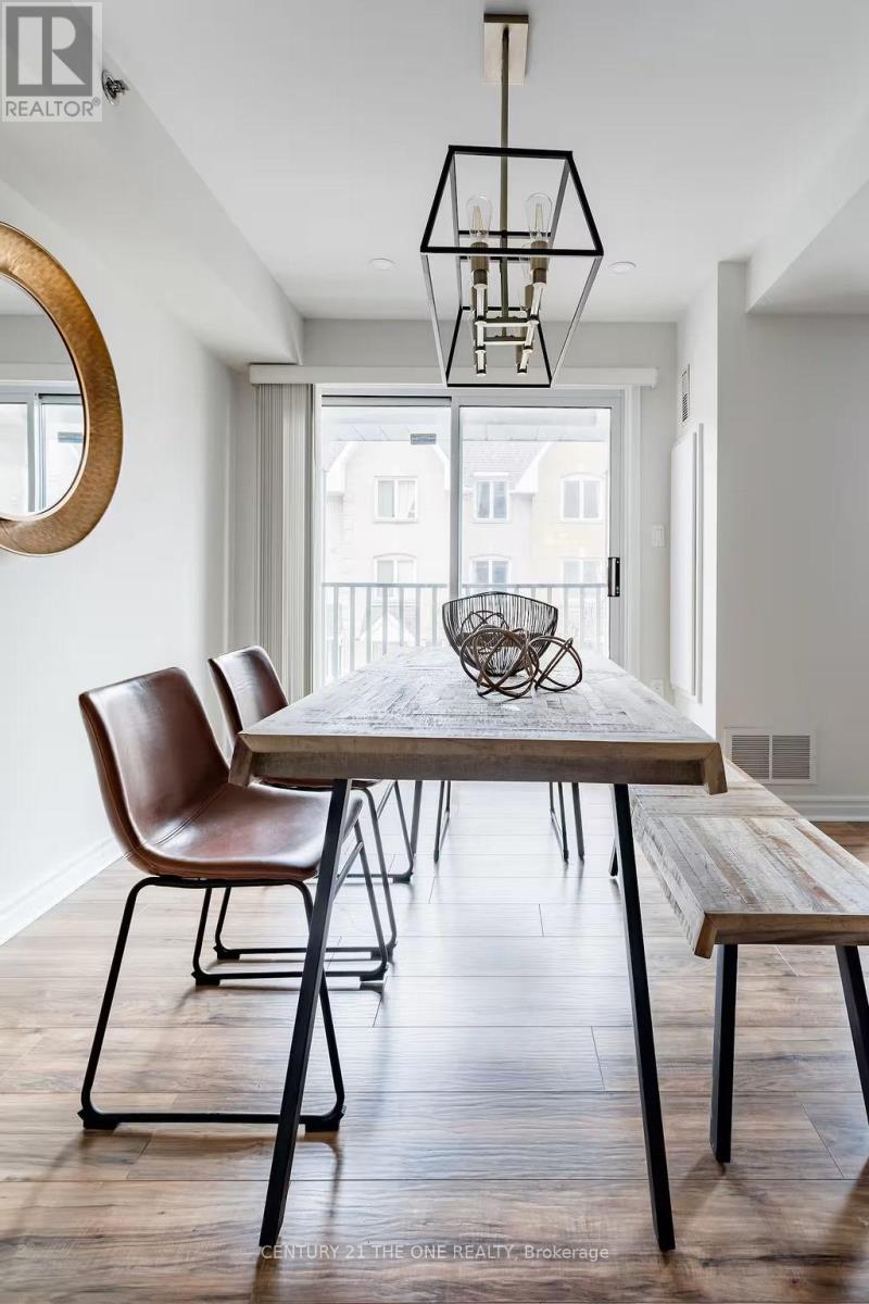 721 - 75 Weldrick Road E, Richmond Hill, Ontario  L4C 0H9 - Photo 5 - N12558942