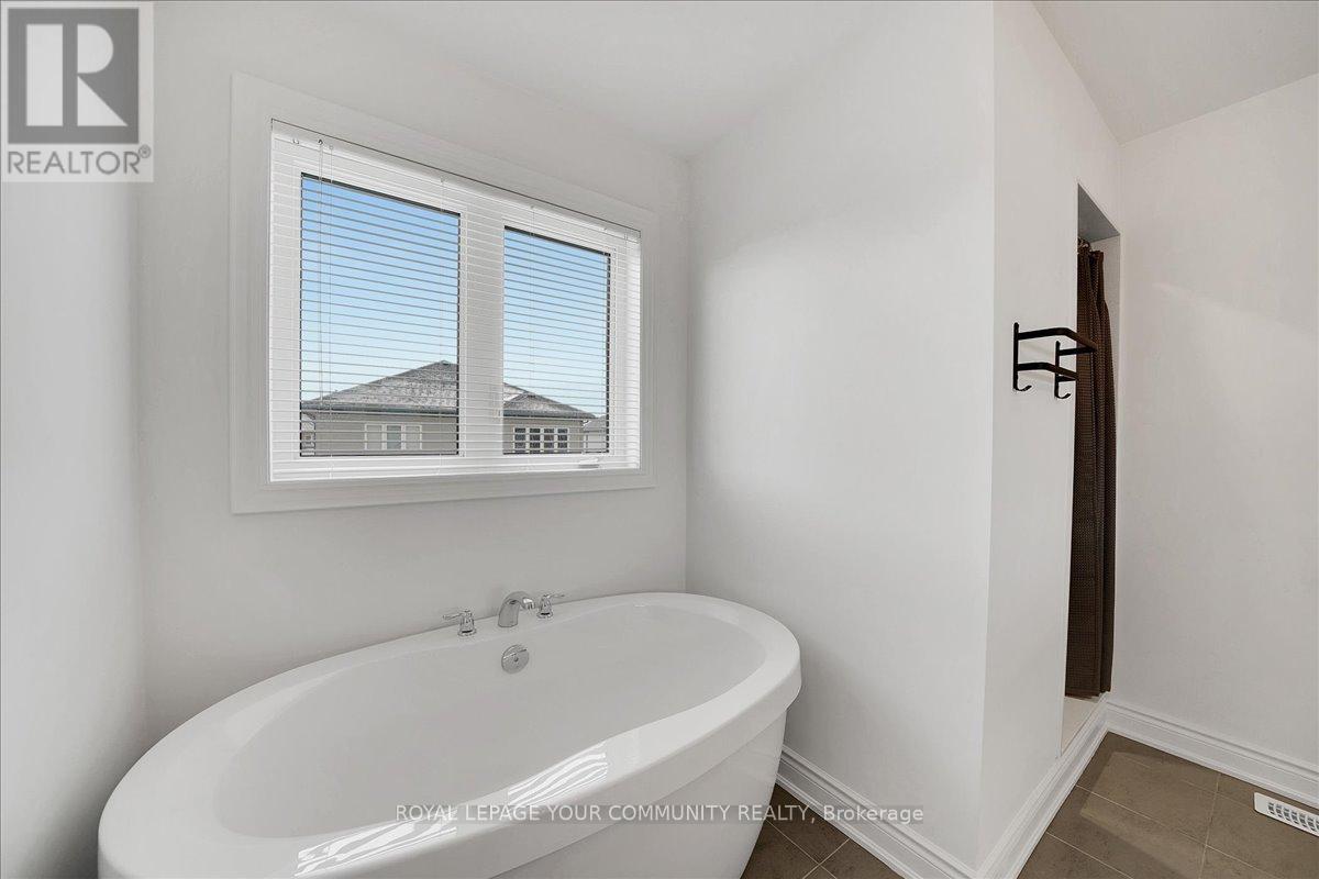 14 Lisa Street, Wasaga Beach, Ontario  L9E 0K8 - Photo 31 - S12558934