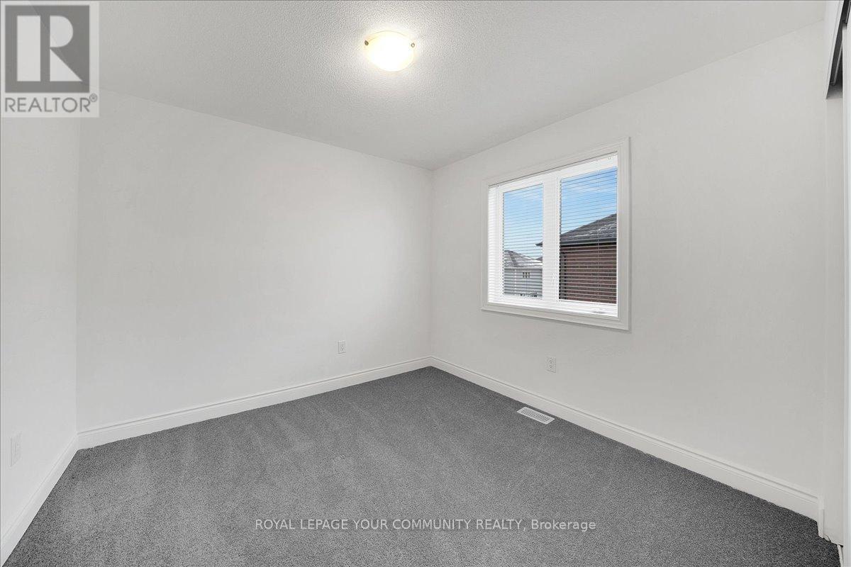 14 Lisa Street, Wasaga Beach, Ontario  L9E 0K8 - Photo 33 - S12558934