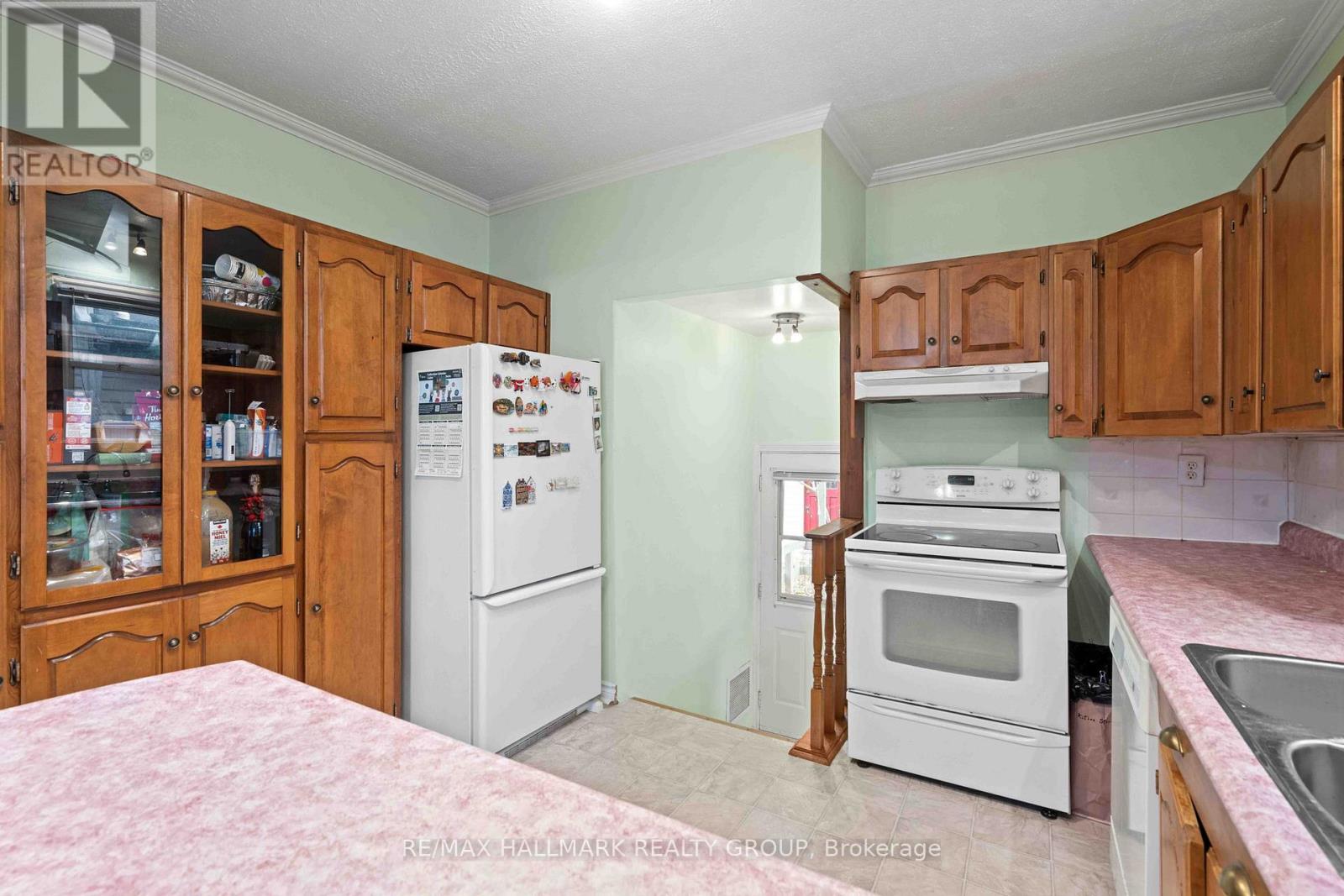 318 Shakespeare Street, Ottawa, Ontario  K1L 5M2 - Photo 14 - X12559020