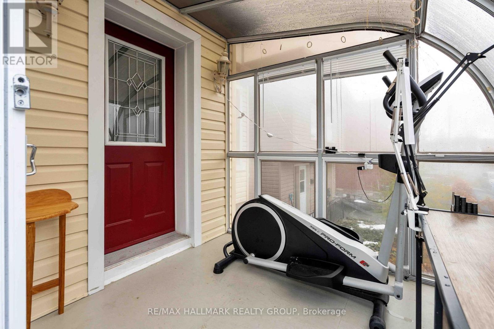 318 Shakespeare Street, Ottawa, Ontario  K1L 5M2 - Photo 28 - X12559020