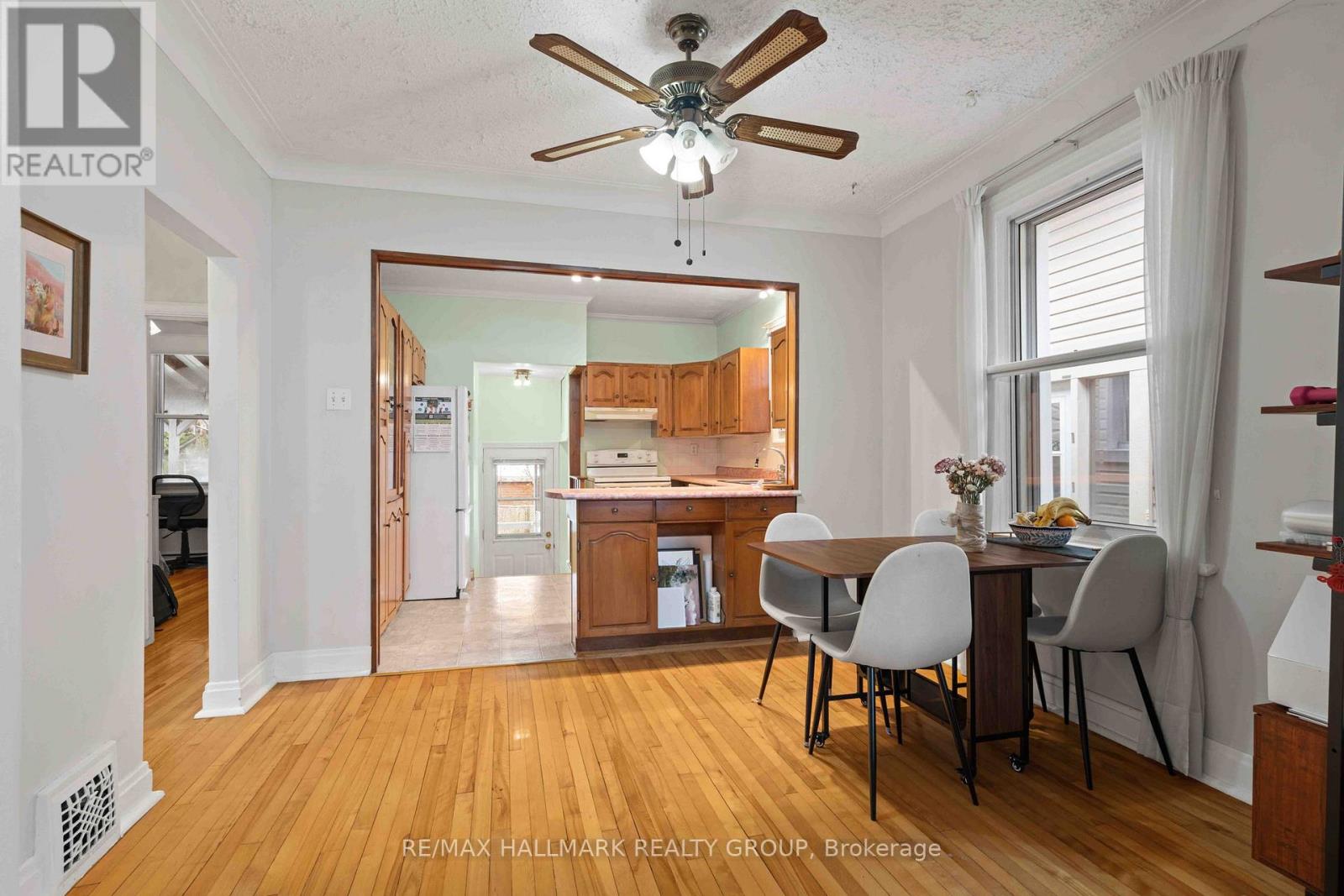 318 Shakespeare Street, Ottawa, Ontario  K1L 5M2 - Photo 8 - X12559020