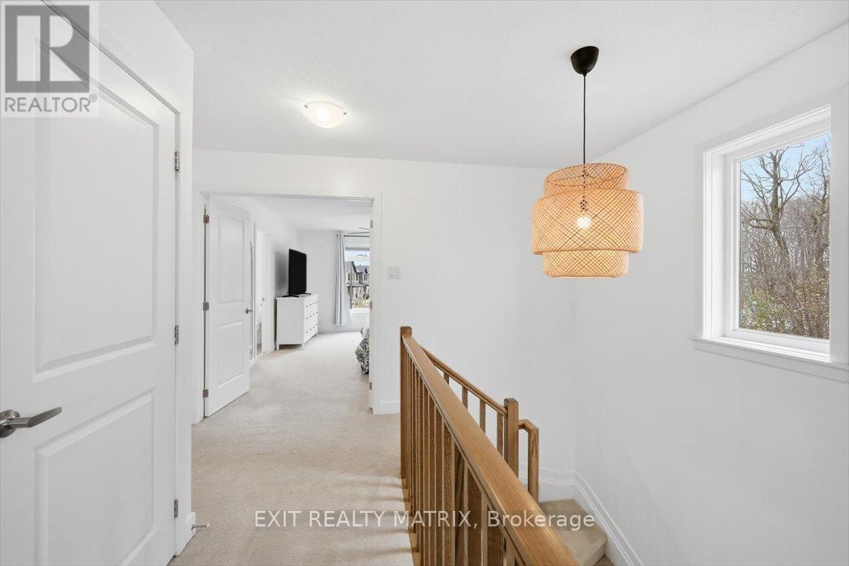 641 Putney Crescent, Ottawa, Ontario  K2S 2N7 - Photo 17 - X12559120