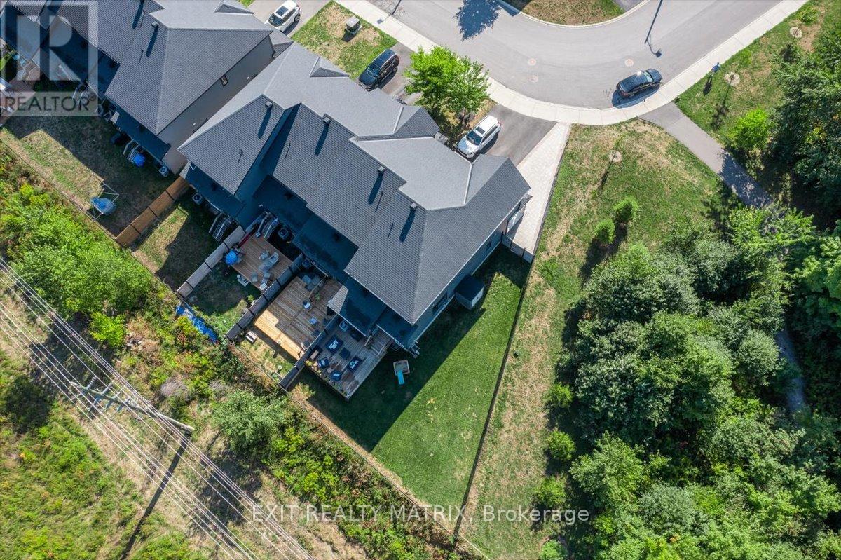 641 Putney Crescent, Ottawa, Ontario  K2S 2N7 - Photo 41 - X12559120