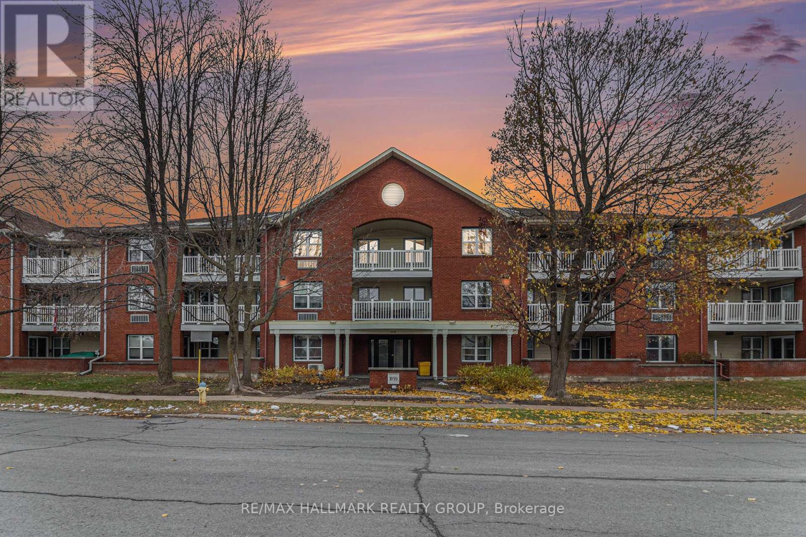 301 - 1099 CADBORO ROAD, Ottawa, Ontario