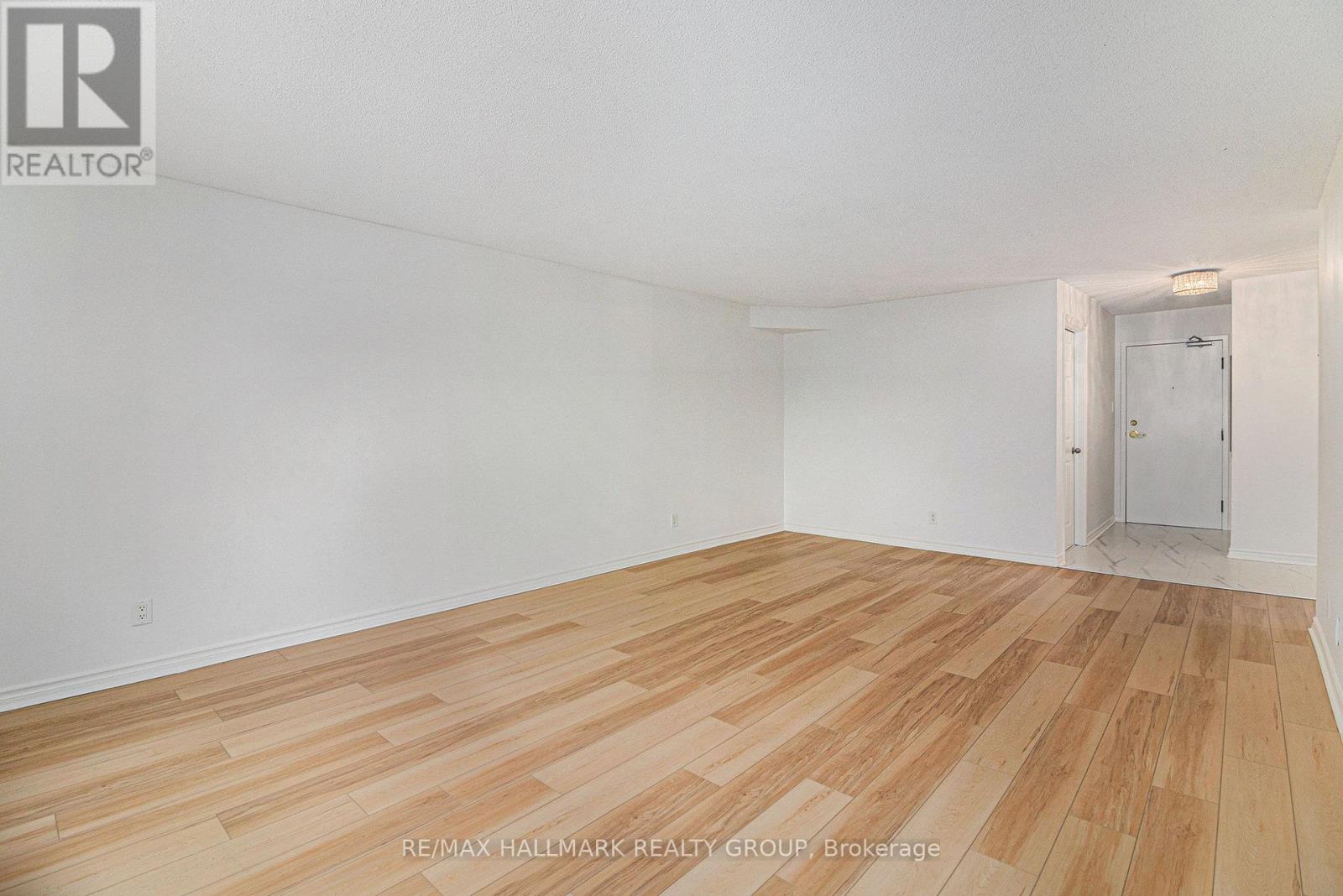 301 - 1099 Cadboro Road, Ottawa, Ontario  K1J 9K4 - Photo 7 - X12559168