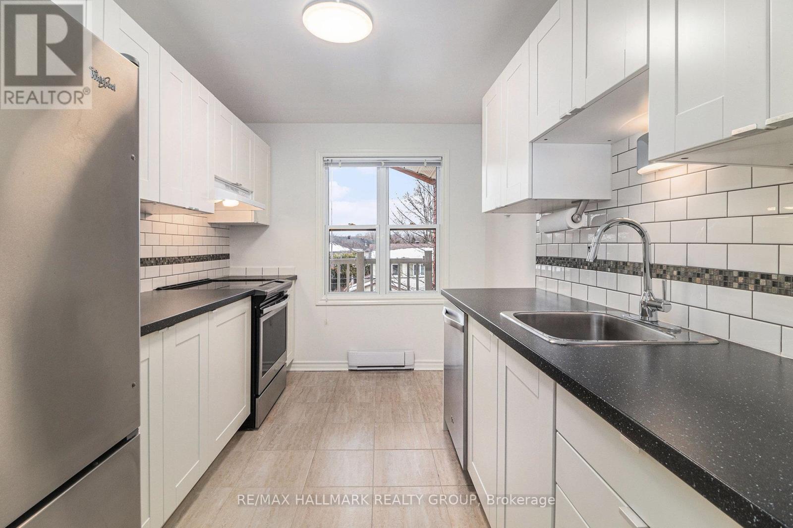 301 - 1099 Cadboro Road, Ottawa, Ontario  K1J 9K4 - Photo 9 - X12559168