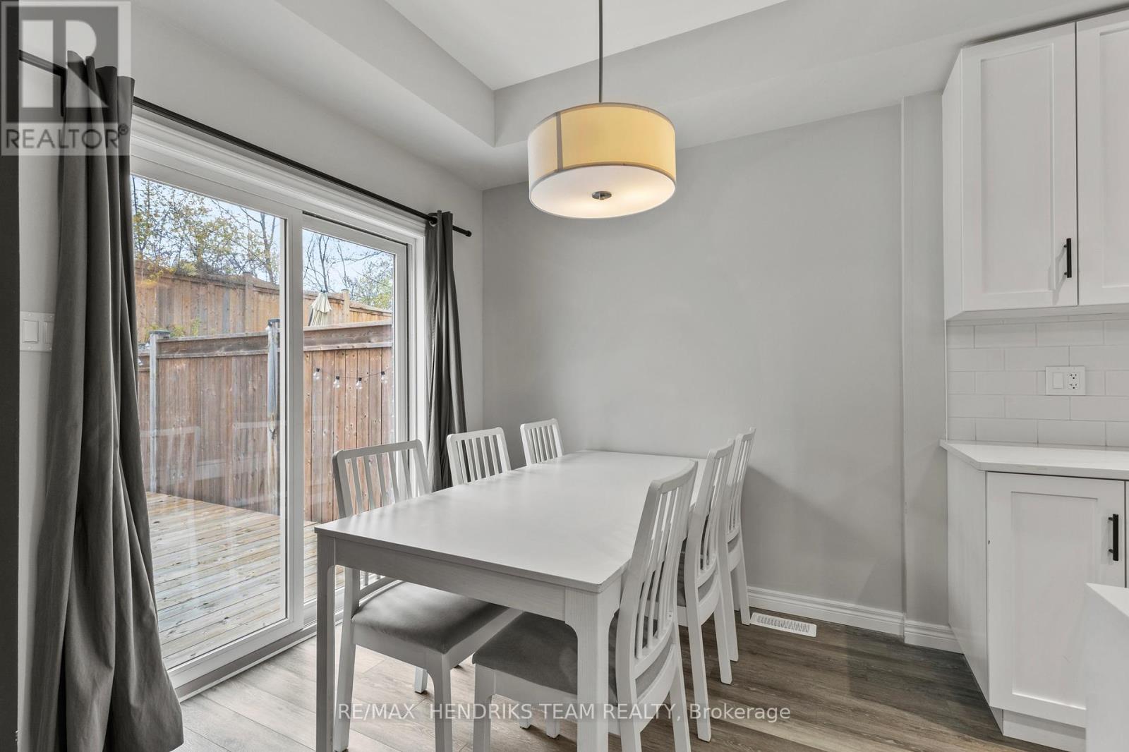 11 Dennis Drive, West Lincoln, Ontario  L0R 2A0 - Photo 20 - X12559030