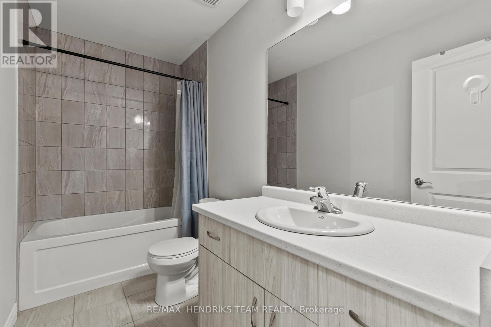 11 Dennis Drive, West Lincoln, Ontario  L0R 2A0 - Photo 33 - X12559030