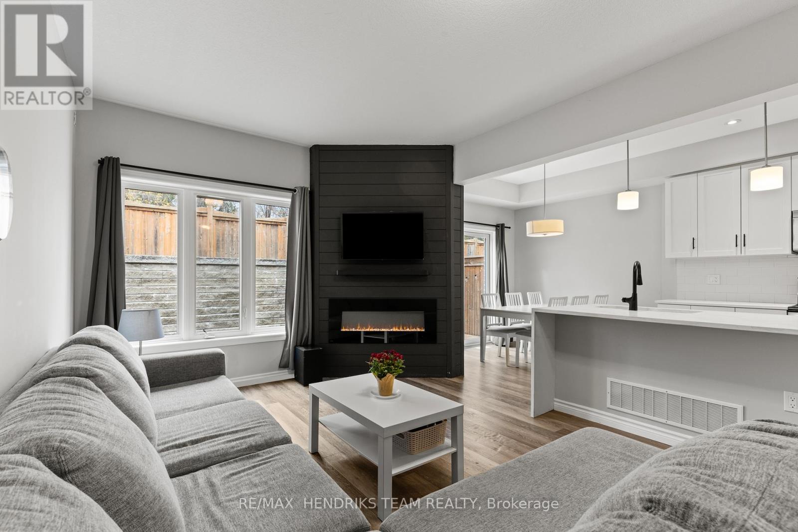 11 Dennis Drive, West Lincoln, Ontario  L0R 2A0 - Photo 8 - X12559030