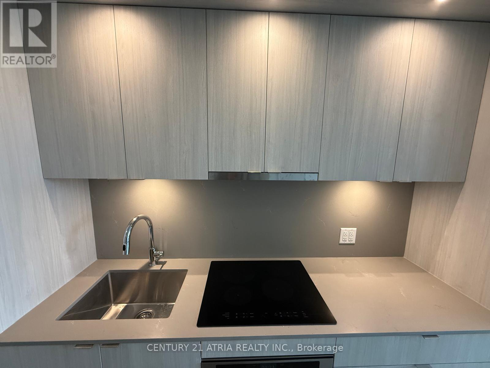 513 - 259 The Kingsway, Toronto, Ontario  M9A 0G2 - Photo 3 - W12558912