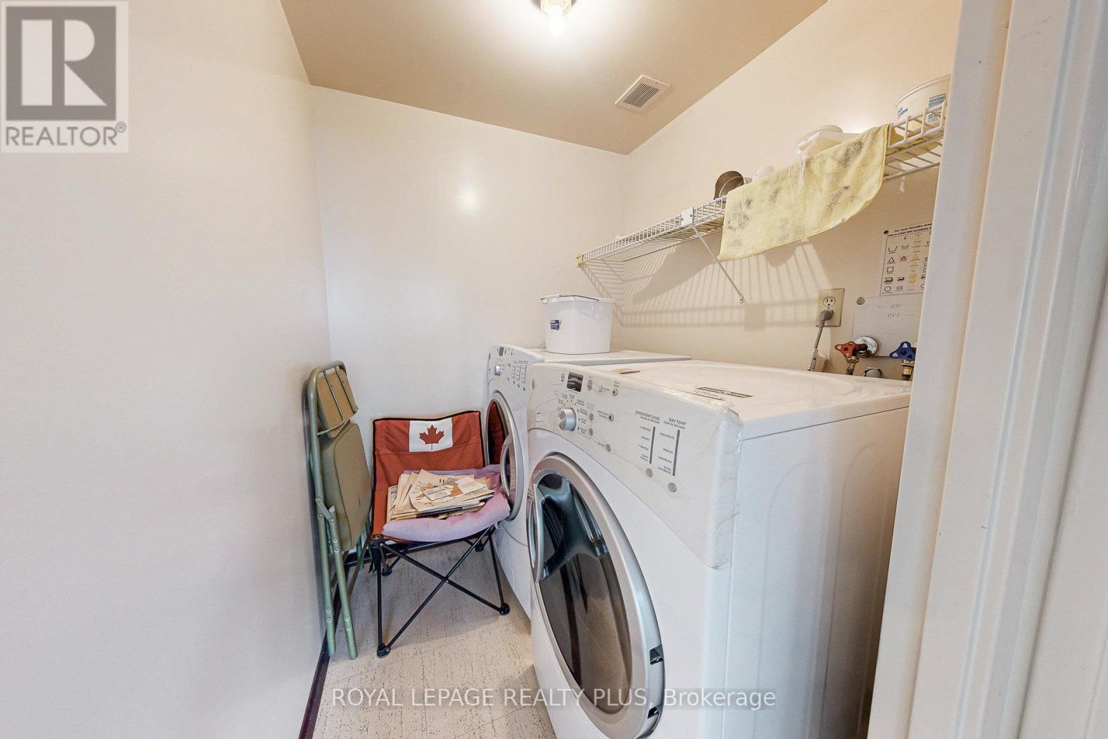 1206 - 260 Scarlett Road, Toronto, Ontario  M6N 4X6 - Photo 25 - W12558916