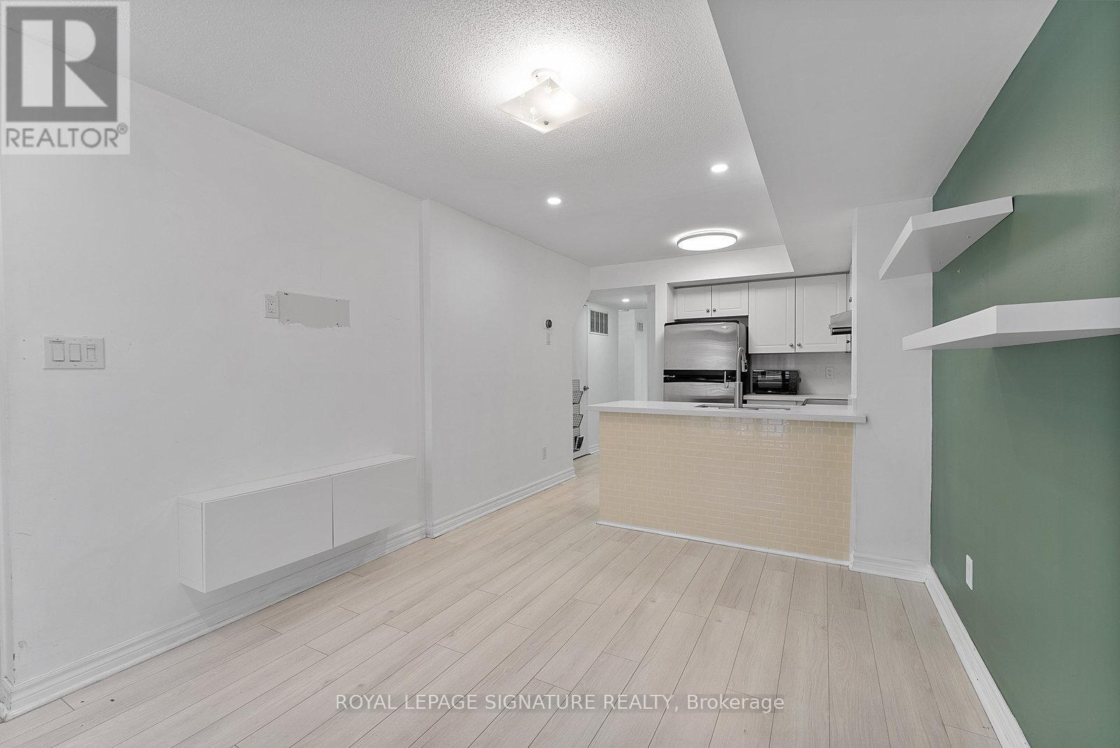 1207 - 22 Laidlaw Street, Toronto, Ontario  M6K 1X2 - Photo 5 - W12558972