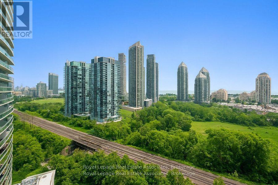 1601 - 155 Legion Road N, Toronto, Ontario  M8Y 0A7 - Photo 16 - W12558986