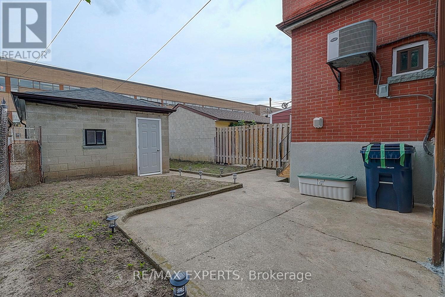 Bsmt - 57 St Clair Gardens, Toronto, Ontario  M6E 3V6 - Photo 3 - W12558990