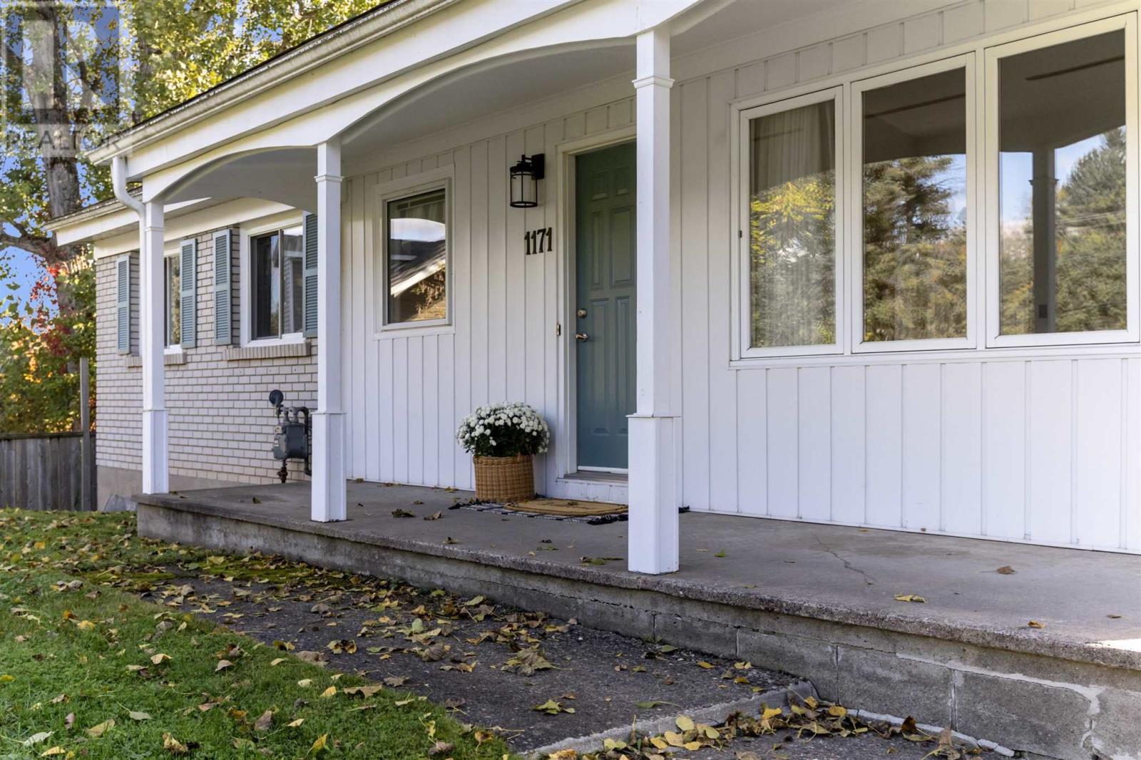 1171 Third Lin, Sault Ste. Marie, Ontario  P6A 6J8 - Photo 3 - SM253258