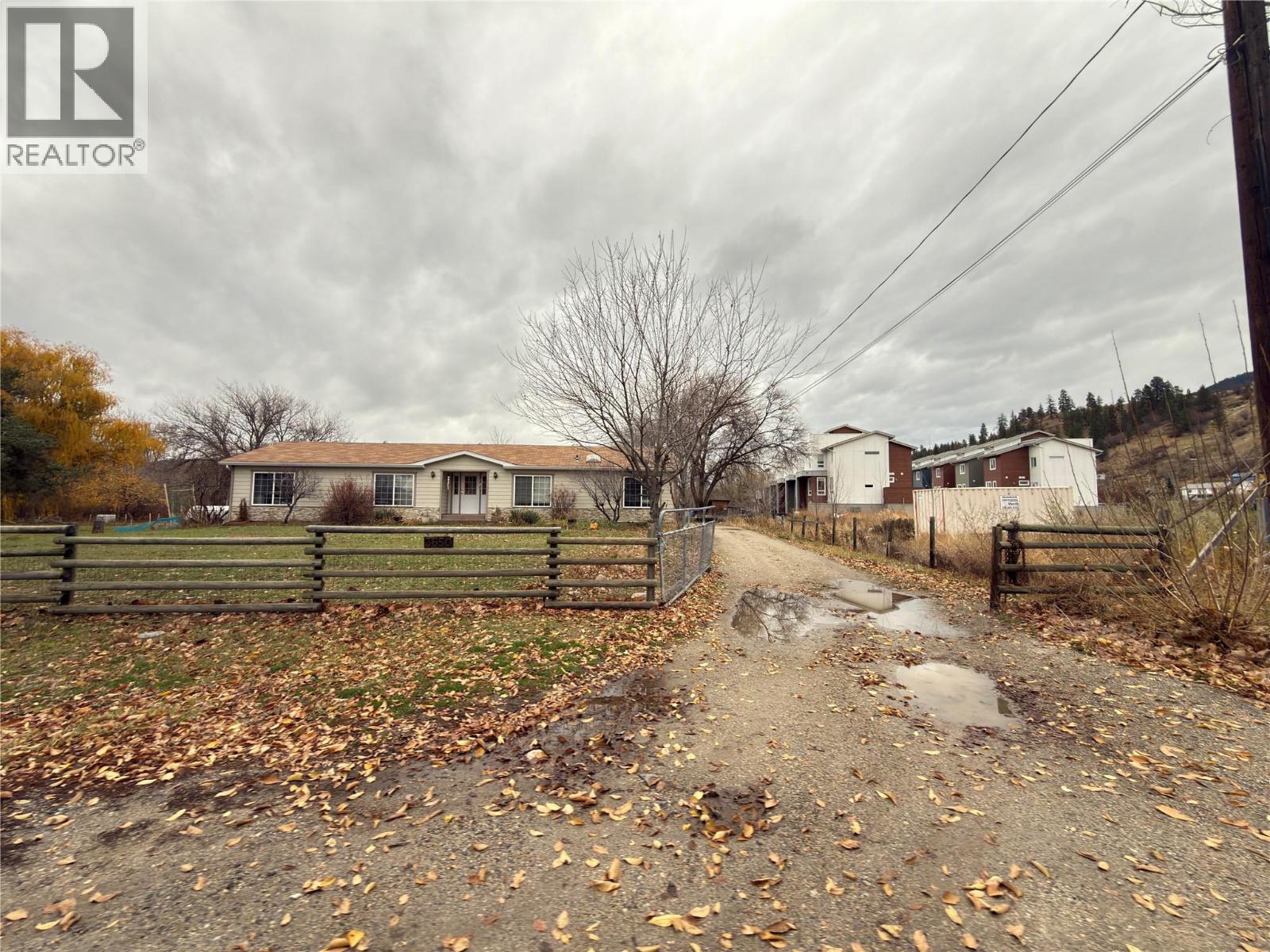 3650 Redecopp Road, 100 Mile House, British Columbia  v4v 1x5 - Photo 4 - 10369627