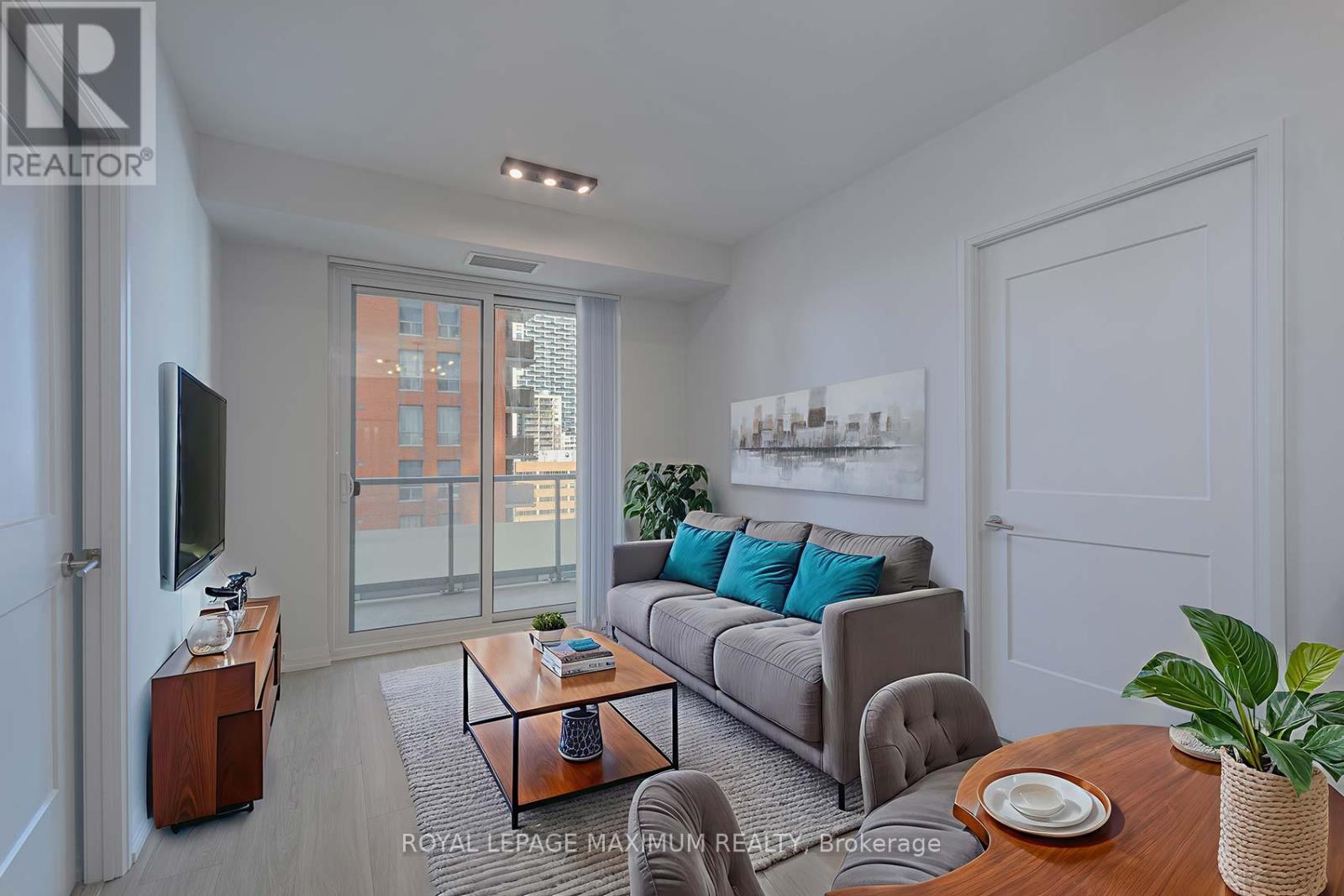 1018 - 50 Dunfield Avenue, Toronto, Ontario  M4S 3A4 - Photo 11 - C12558136