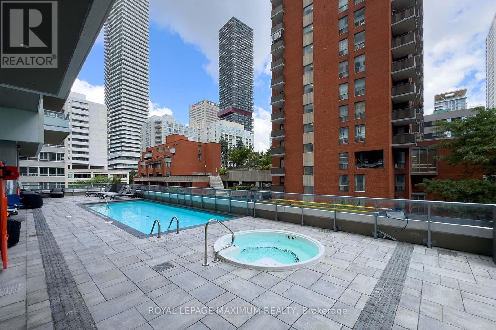 1018 - 50 Dunfield Avenue, Toronto, Ontario  M4S 3A4 - Photo 31 - C12558136