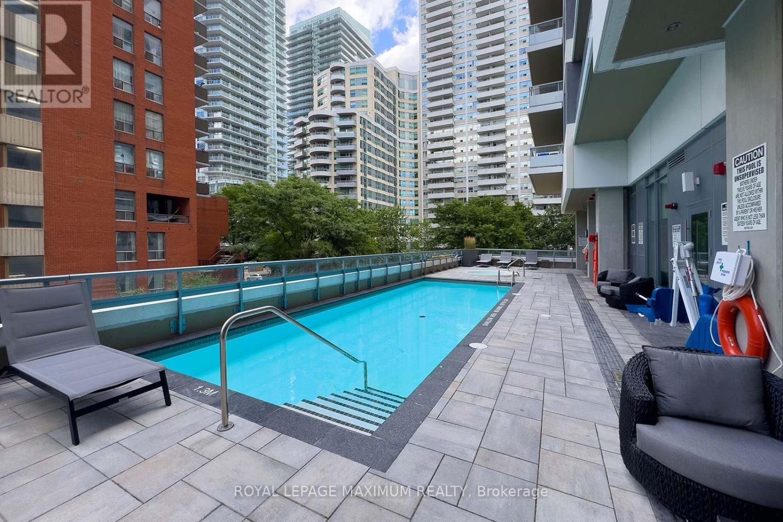 1018 - 50 Dunfield Avenue, Toronto, Ontario  M4S 3A4 - Photo 34 - C12558136