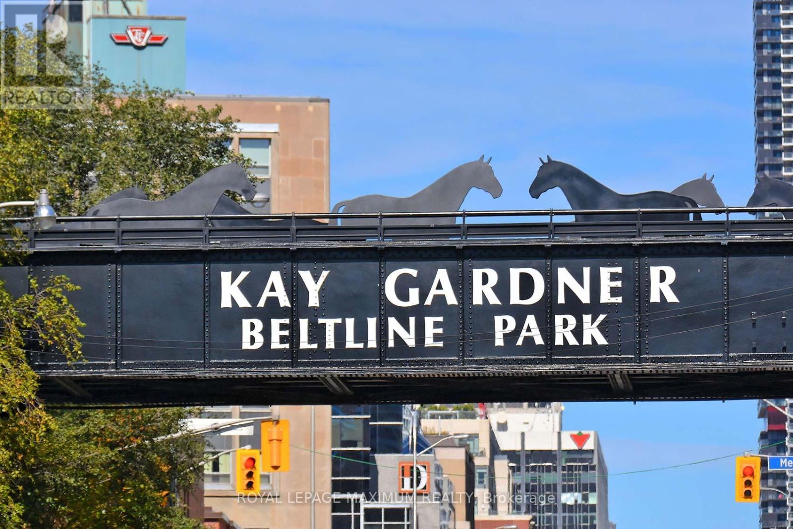 1018 - 50 Dunfield Avenue, Toronto, Ontario  M4S 3A4 - Photo 39 - C12558136