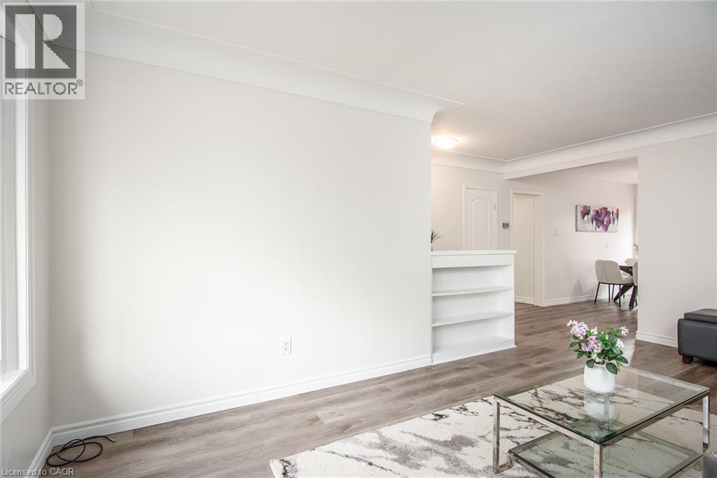 63 Ellis Crescent S, Waterloo, Ontario N2J 2B5 - Photo 13 - 40785631