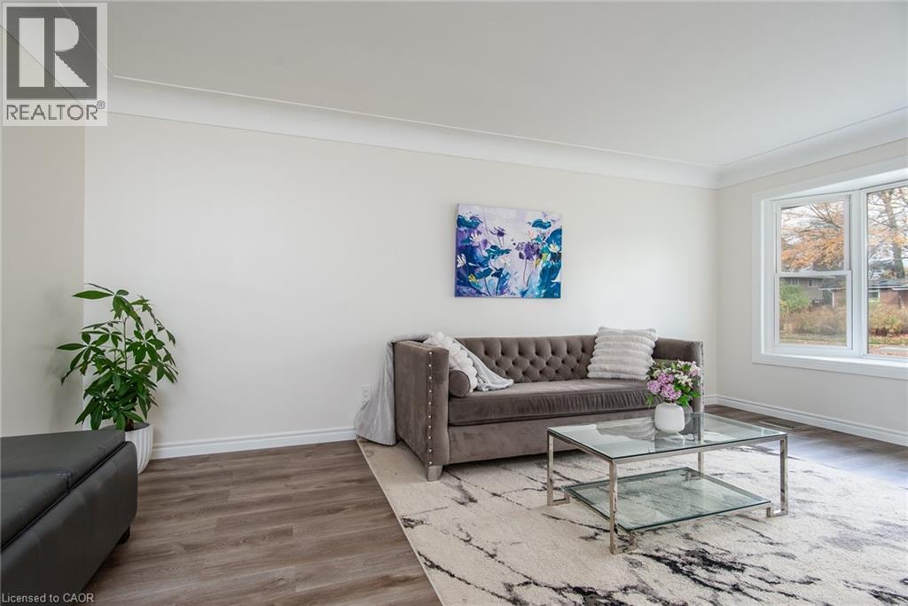 63 Ellis Crescent S, Waterloo, Ontario N2J 2B5 - Photo 8 - 40785631