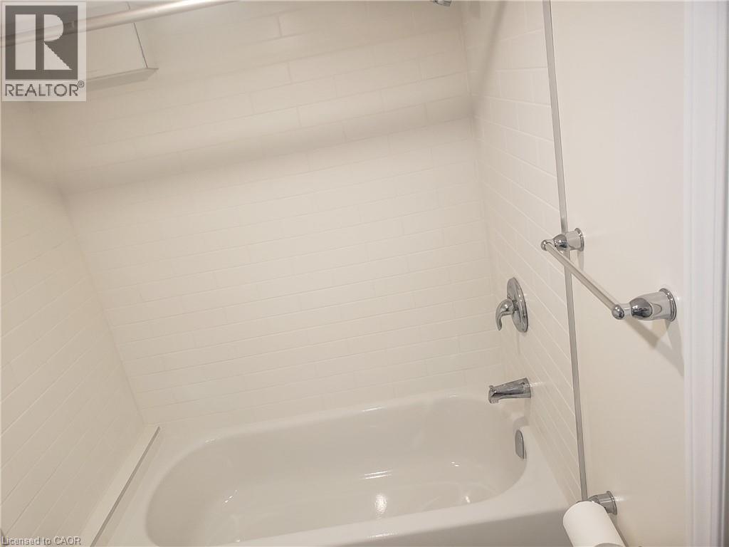 63 Ellis Crescent S, Waterloo, Ontario N2J 2B5 - Photo 43 - 40785631