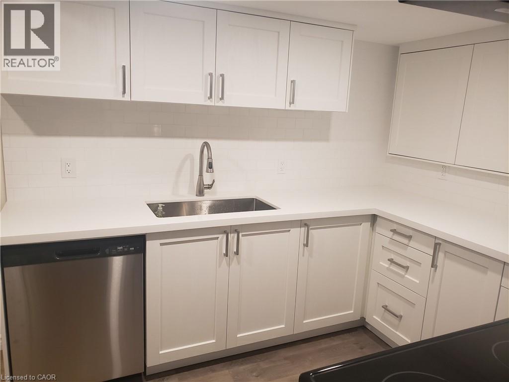 63 Ellis Crescent S, Waterloo, Ontario N2J 2B5 - Photo 35 - 40785631