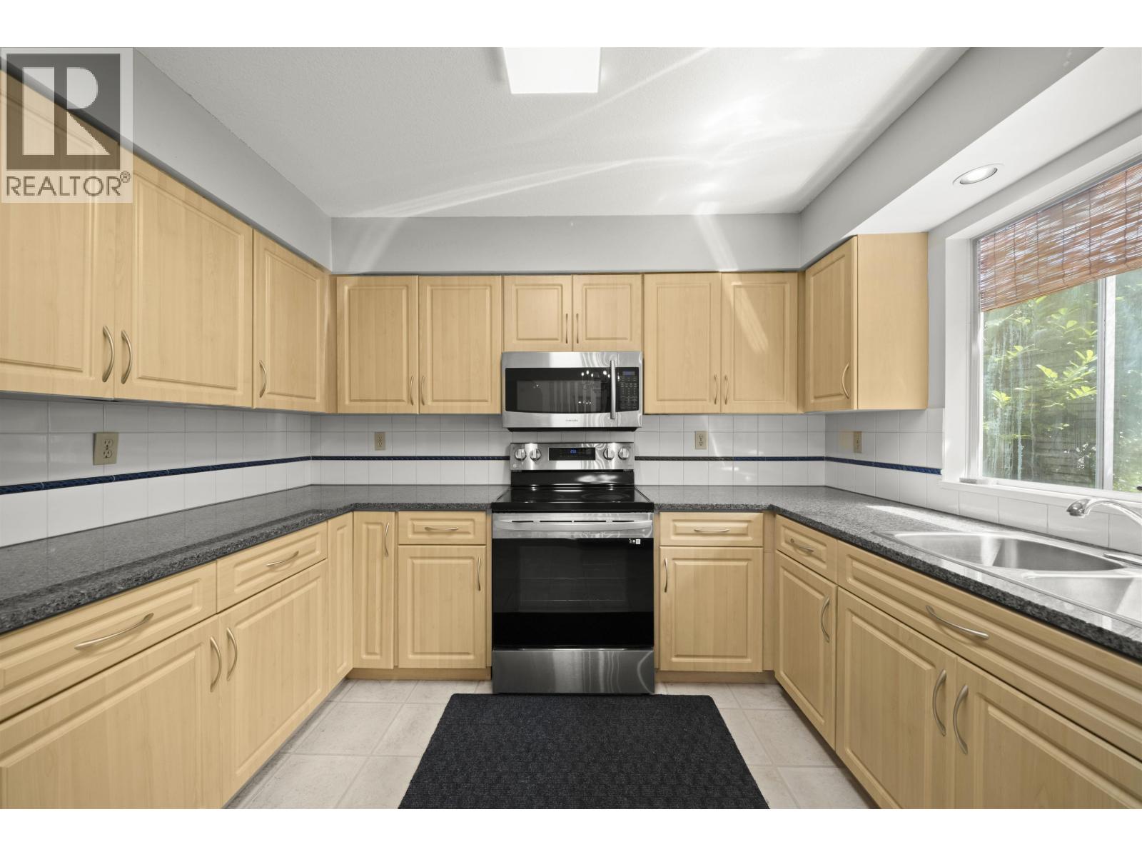 7100 Kimberley Drive, Richmond, British Columbia  V7A 4S4 - Photo 9 - R3027317