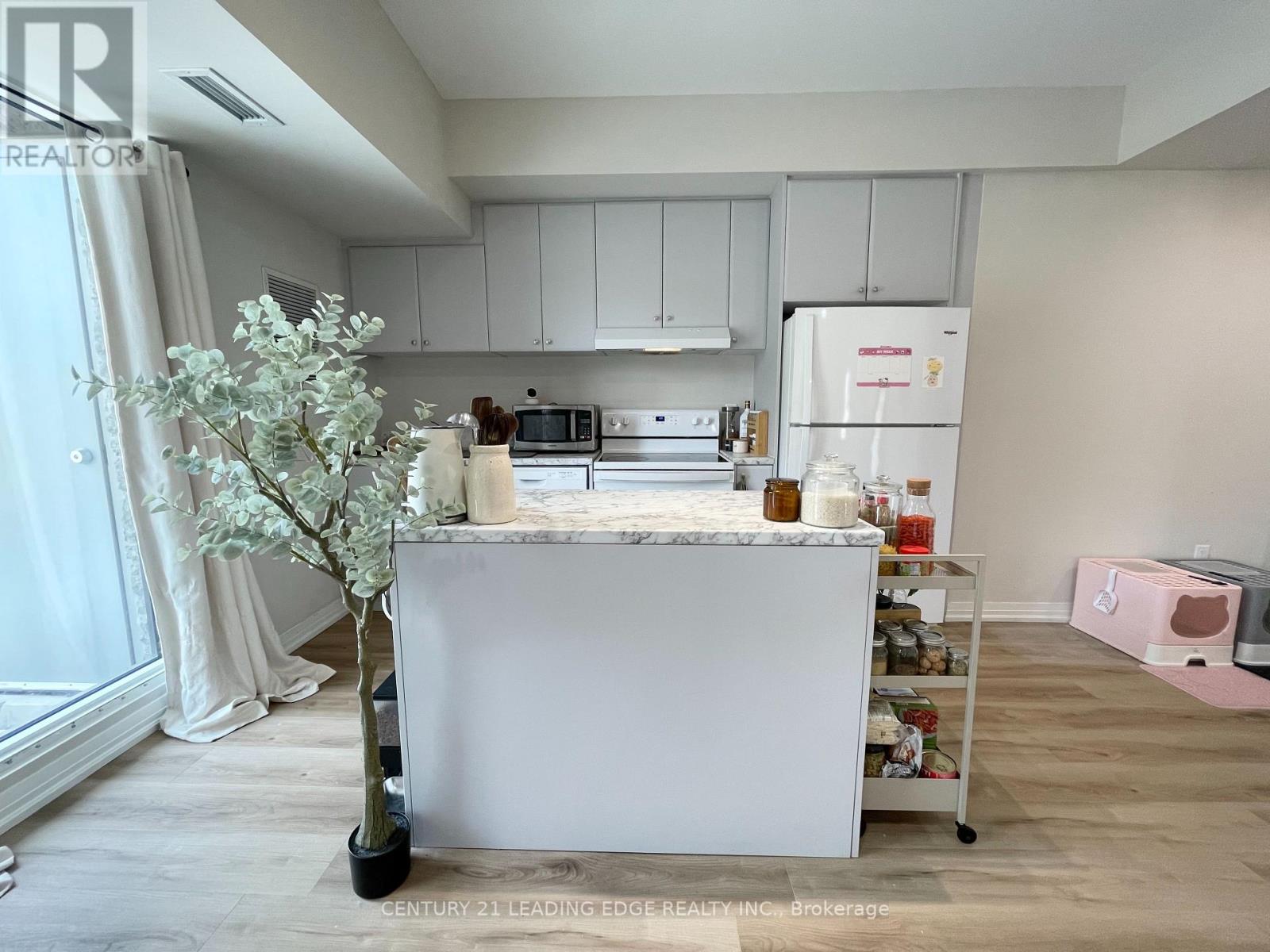 #115 - 50 Herrick Avenue, St. Catharines, Ontario  L2P 2T9 - Photo 5 - X12558904