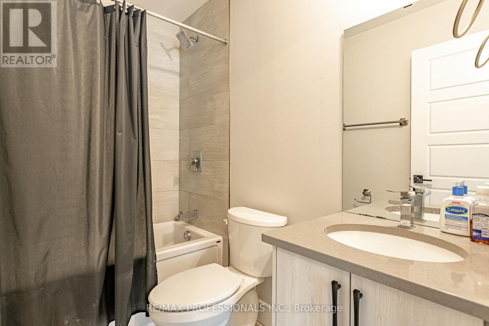 3328 Oriole Drive, London South, Ontario  N6M 0K1 - Photo 16 - X12558920