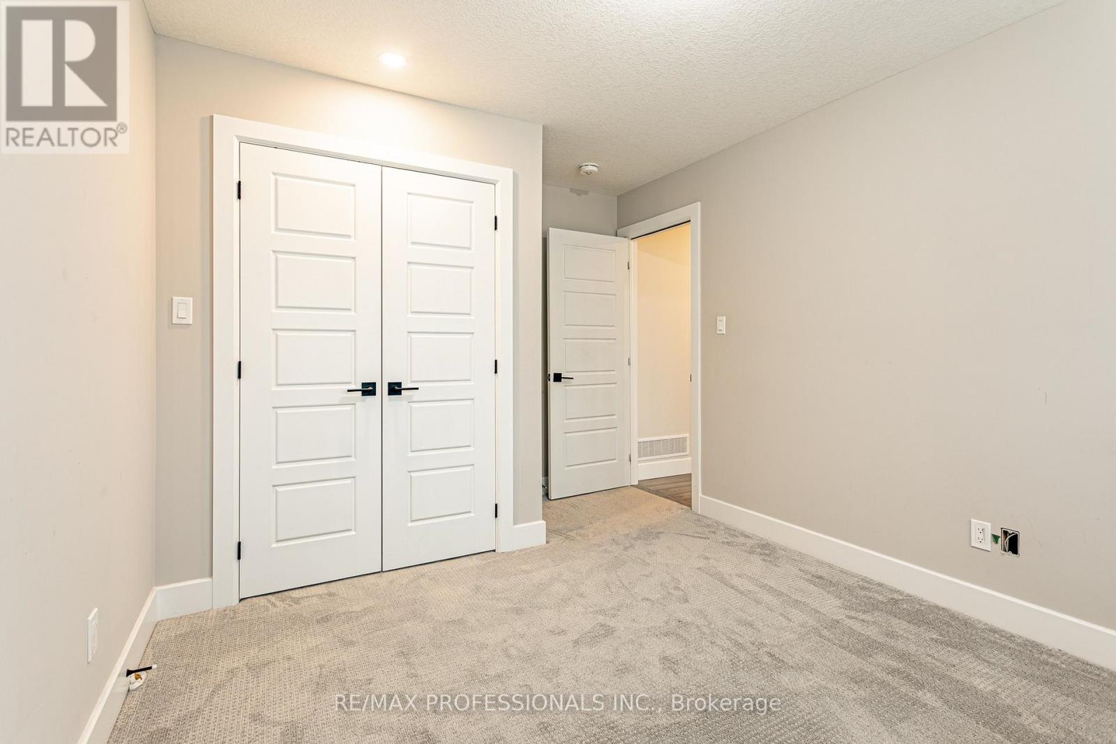 3328 Oriole Drive, London South, Ontario  N6M 0K1 - Photo 18 - X12558920