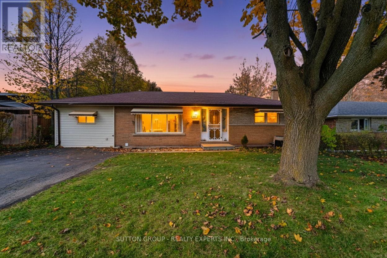 893 CROMWELL STREET, Woodstock, Ontario