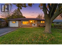 893 CROMWELL STREET, Woodstock, Ontario