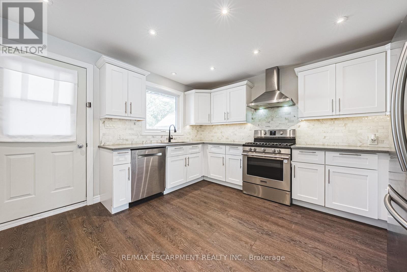 3865 Victoria Avenue, Lincoln, Ontario  L0R 2C0 - Photo 11 - X12558950