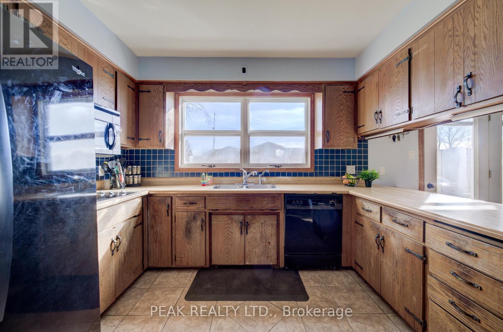 202 Rudy Avenue, East Zorra-Tavistock, Ontario  N0B 2R0 - Photo 10 - X12558980